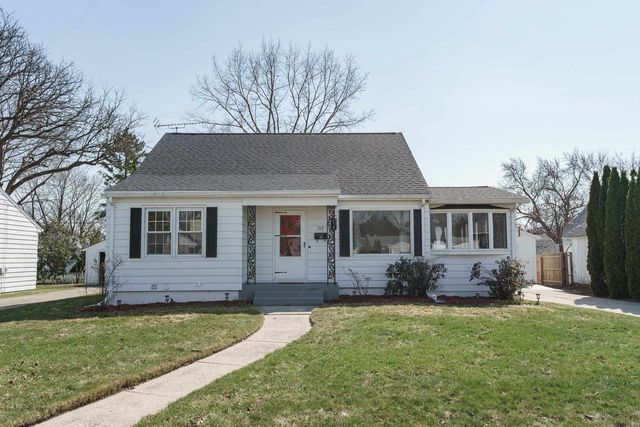 717 Harriette Street, Fort Atkinson, WI 53538