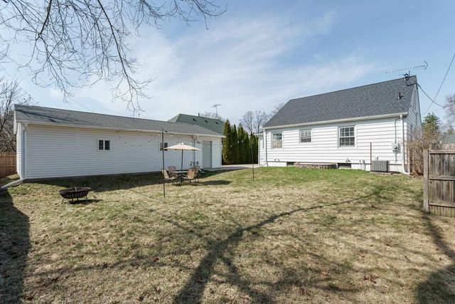 717 Harriette Street, Fort Atkinson, WI 53538