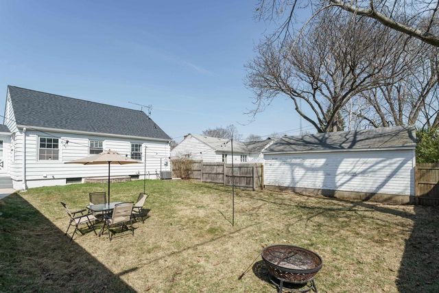 717 Harriette Street, Fort Atkinson, WI 53538
