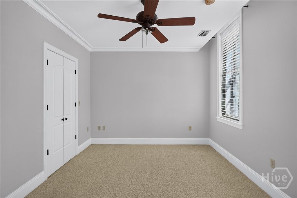Image 24 of property listing at 5 Whitaker Street 401, Savannah, GA 31401