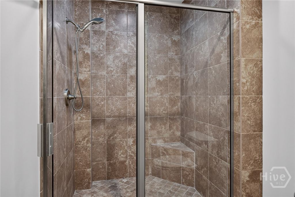 Image 31 of property listing at 5 Whitaker Street 401, Savannah, GA 31401