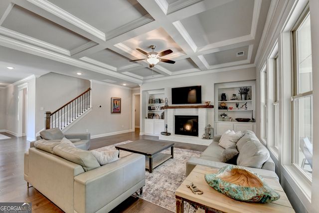 5198 Ashley Drive SW, Lilburn, GA 30047