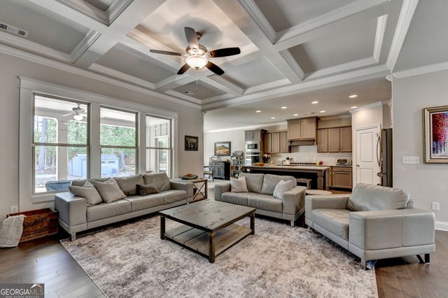 5198 Ashley Drive SW, Lilburn, GA 30047
