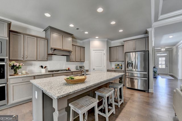 5198 Ashley Drive SW, Lilburn, GA 30047