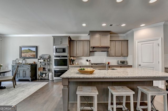 5198 Ashley Drive SW, Lilburn, GA 30047