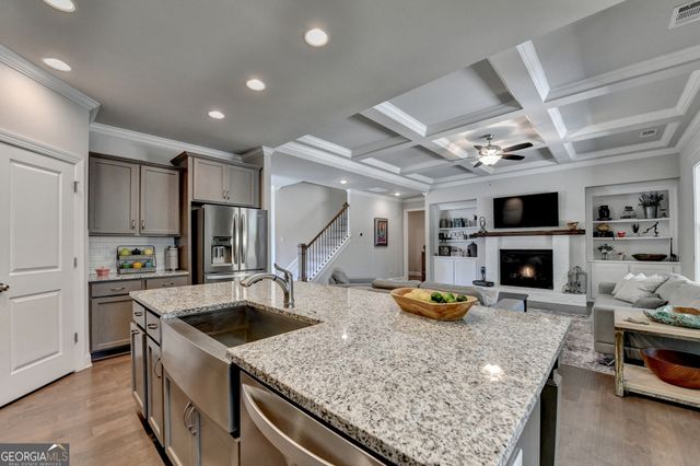 5198 Ashley Drive SW, Lilburn, GA 30047