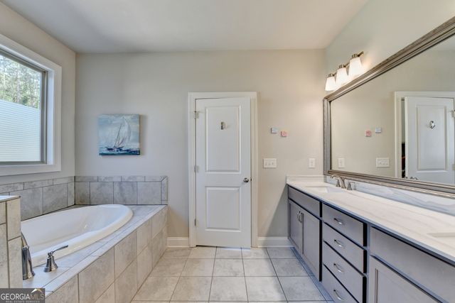 5198 Ashley Drive SW, Lilburn, GA 30047