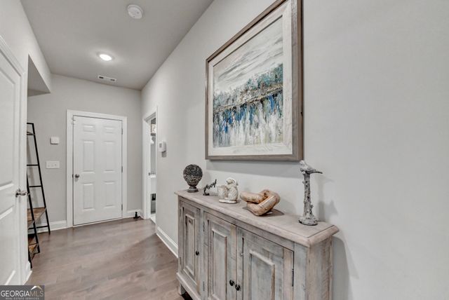 5198 Ashley Drive SW, Lilburn, GA 30047