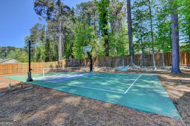 5198 Ashley Drive SW, Lilburn, GA 30047