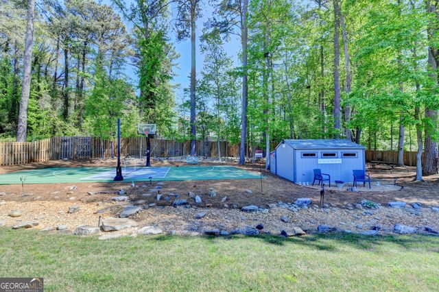 5198 Ashley Drive SW, Lilburn, GA 30047