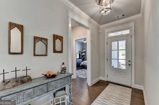 5198 Ashley Drive SW, Lilburn, GA 30047
