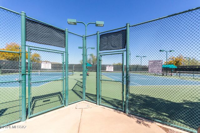8040 W Morning Light Way, Tucson, AZ 85743