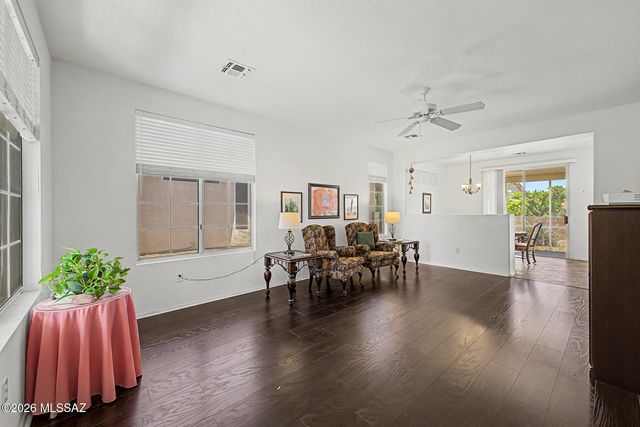 8040 W Morning Light Way, Tucson, AZ 85743