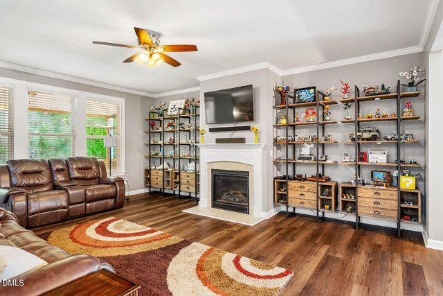 142 W Hatterleigh Avenue, Hillsborough, NC 27278