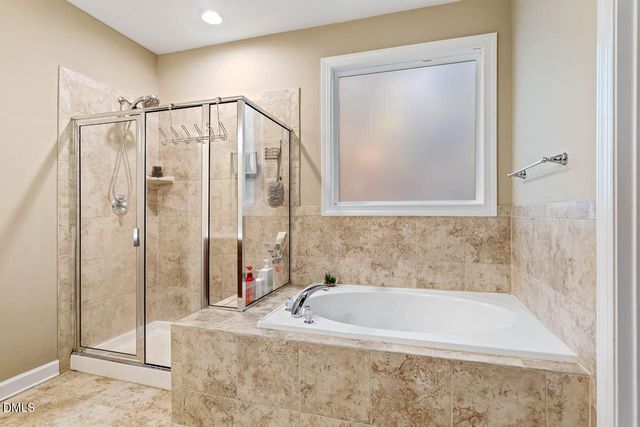 142 W Hatterleigh Avenue, Hillsborough, NC 27278