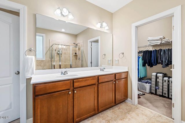 142 W Hatterleigh Avenue, Hillsborough, NC 27278