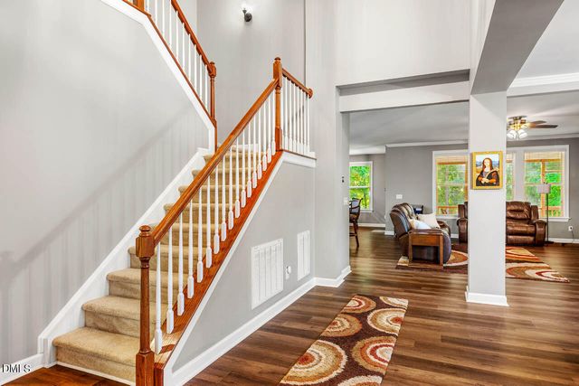 142 W Hatterleigh Avenue, Hillsborough, NC 27278