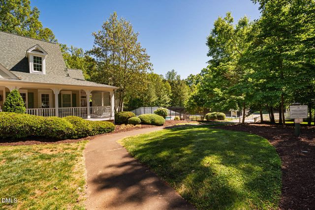 142 W Hatterleigh Avenue, Hillsborough, NC 27278