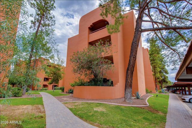 12222 N PARADISE VILLAGE Parkway S 440, Phoenix, AZ 85032