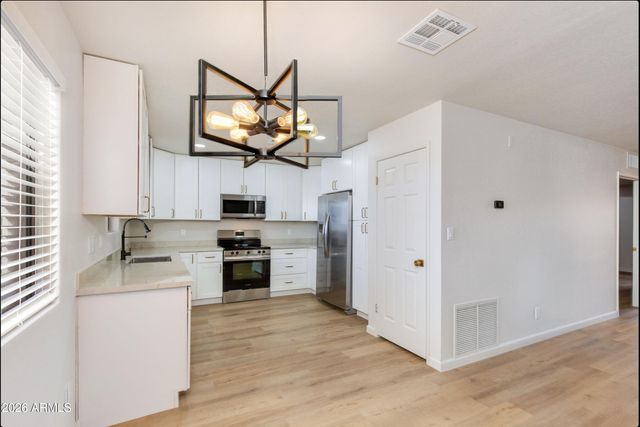 12222 N PARADISE VILLAGE Parkway S 440, Phoenix, AZ 85032
