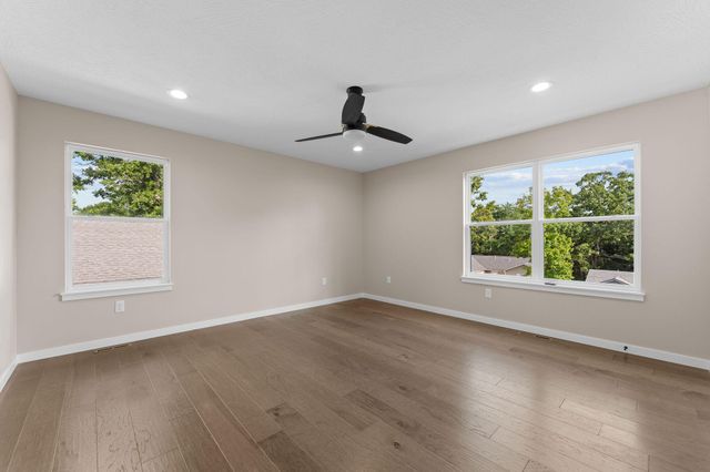 202 Eric Drive, Kirbyville, MO 65679