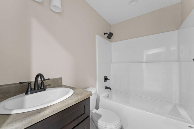 202 Eric Drive, Kirbyville, MO 65679