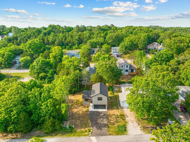 202 Eric Drive, Kirbyville, MO 65679