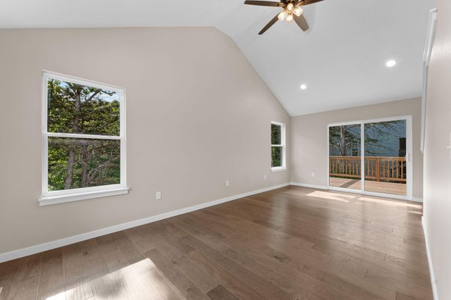 202 Eric Drive, Kirbyville, MO 65679