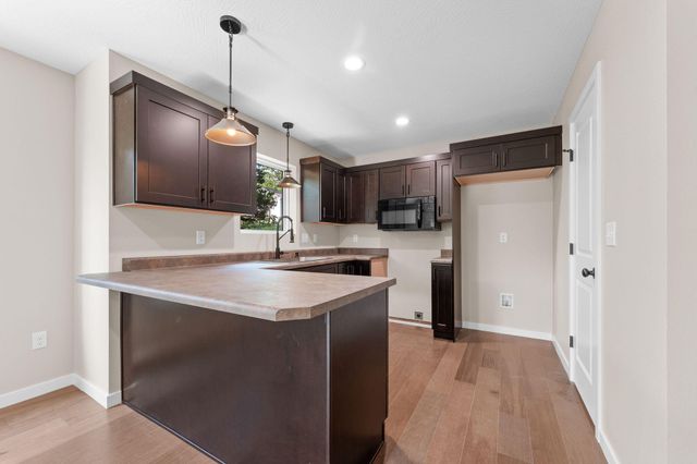 202 Eric Drive, Kirbyville, MO 65679
