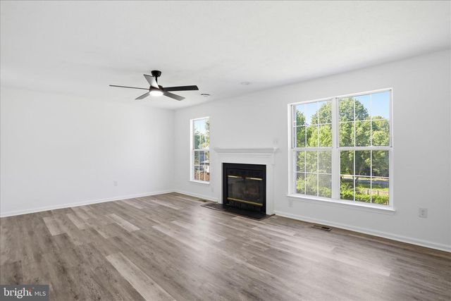 11107 GUNPOWDER DR, Fort Washington, MD 20744