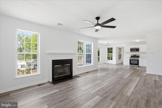 11107 GUNPOWDER DR, Fort Washington, MD 20744