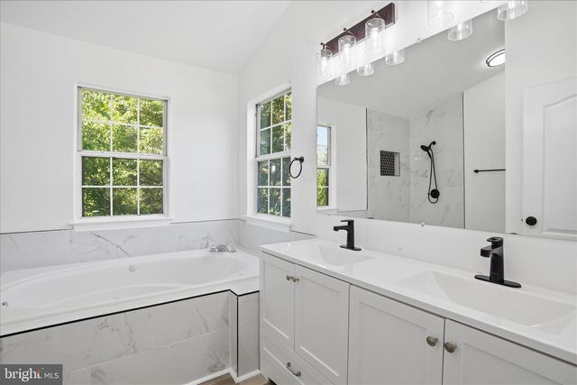 11107 GUNPOWDER DR, Fort Washington, MD 20744