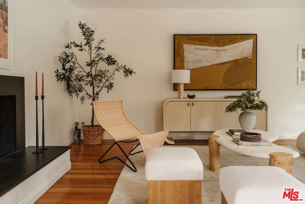 Image 5 of property listing at 6326 W 85th Place, Los Angeles, CA 90045