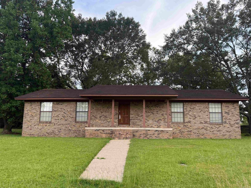 1313 Park Street, Nashville, AR 71852