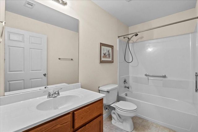 2331 Rue De Lafitte Drive, Dickinson, TX 77539