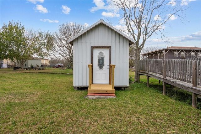 2331 Rue De Lafitte Drive, Dickinson, TX 77539