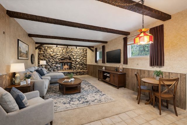 5440 S Edgewood Avenue, La Grange Highlands, IL 60525