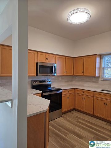 1800 Merlot Drive B, Bethlehem Twp, PA 18045