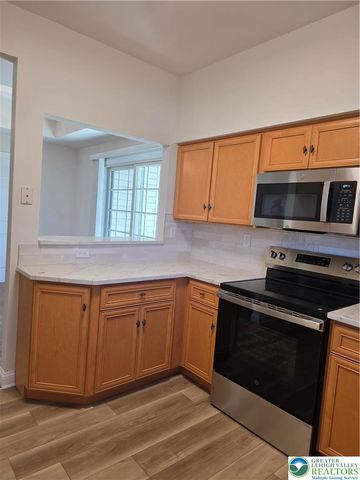 1800 Merlot Drive B, Bethlehem Twp, PA 18045