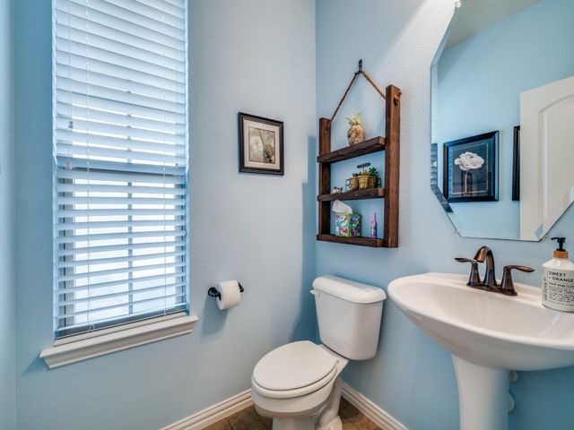 2516 Wales Way, Lewisville, TX 75056