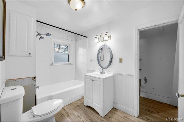 717 N Madison Street, Lapeer, MI 48446