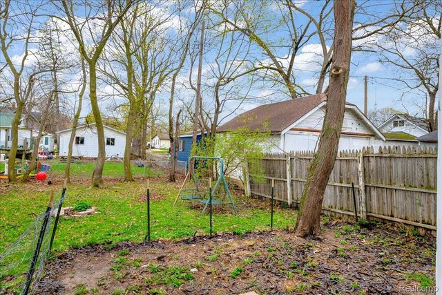 717 N Madison Street, Lapeer, MI 48446