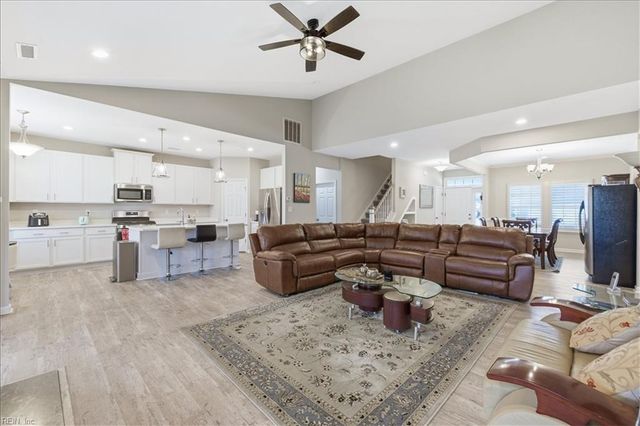 160 Secretariat DR, Suffolk, VA 23435