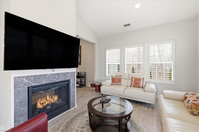 160 Secretariat DR, Suffolk, VA 23435