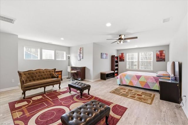 160 Secretariat DR, Suffolk, VA 23435