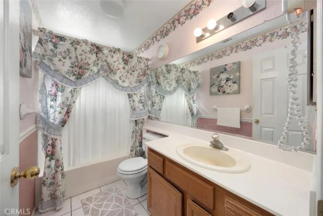 6910 Safflower, Bakersfield, CA 93313