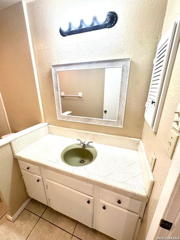 7019 FOREST MOSS ST, San Antonio, TX 78240