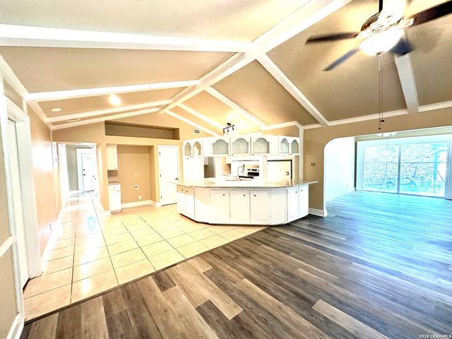 7019 FOREST MOSS ST, San Antonio, TX 78240