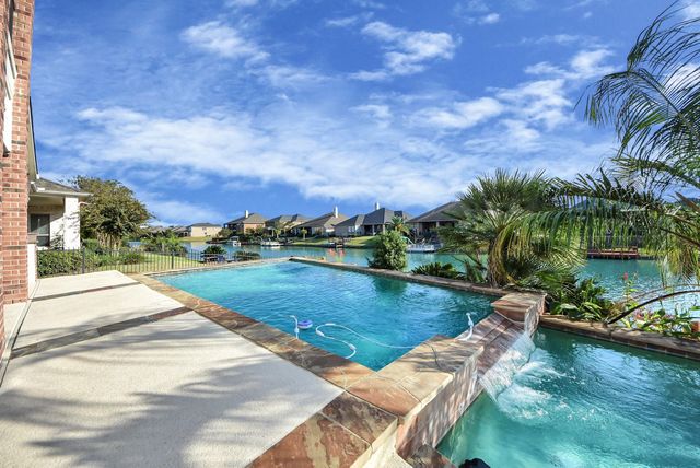 17859 Camp Cove Drive, Cypress, TX 77429