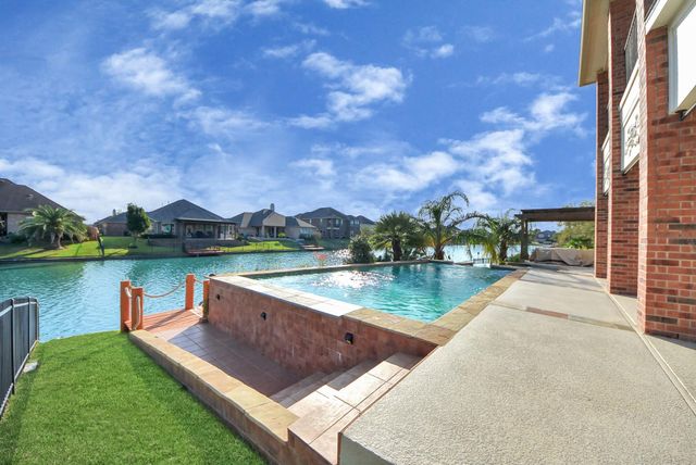 17859 Camp Cove Drive, Cypress, TX 77429